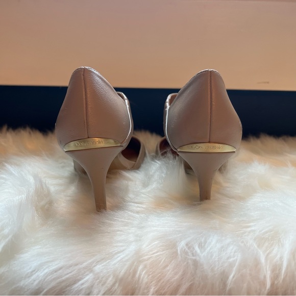 Calvin Klein Gella Nude Pump - Picture 8 of 9